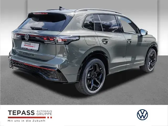 Gebraucht VW Tiguan Style 150 PS (110 kW) 2025 Gruen SUV