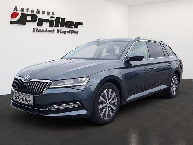 Quarzgrau metallic Gebraucht 2021 Skoda Superb Style Kombi | 25.900 € (Etwas zu teuer) - Bild 1/4
