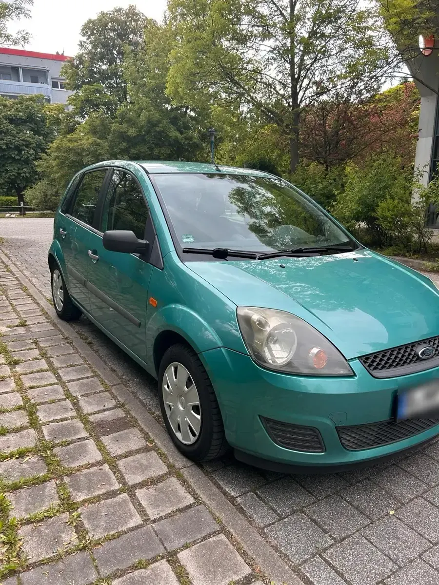 Gebraucht Ford Fiesta 69 PS (50 kW) 2007 Grün Kleinwagen
