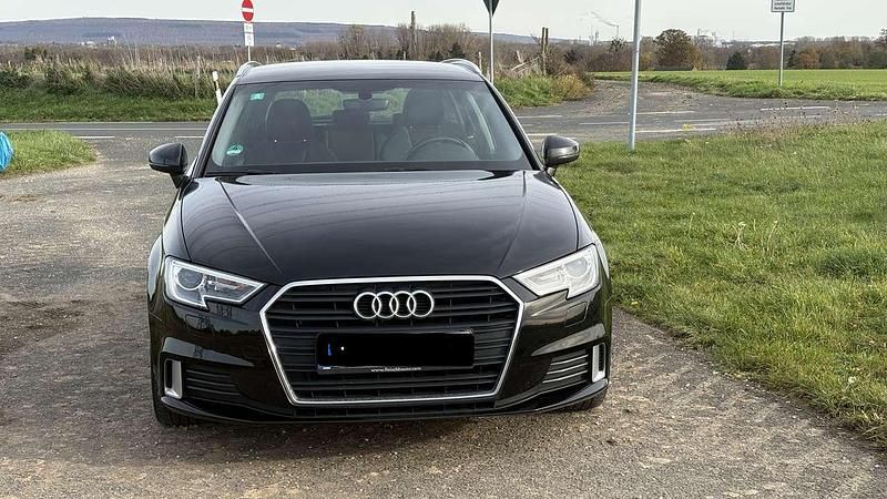Gebraucht Audi A3 Sport 150 PS (110 kW) 2018 Schwarz Limousine