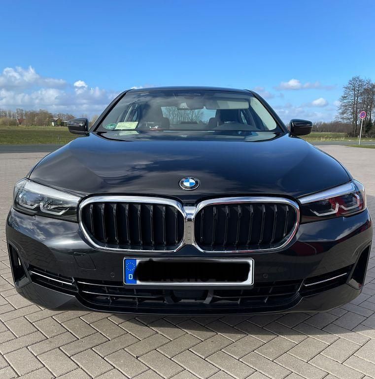 Gebraucht BMW 530 286 PS (210 kW) 2023 Schwarz Limousine