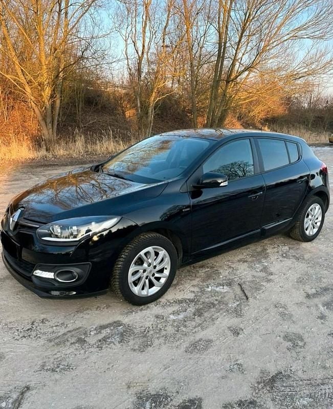 Gebraucht Renault Mégane LIMITED 116 PS (85 kW) 2014 Schwarz Limousine