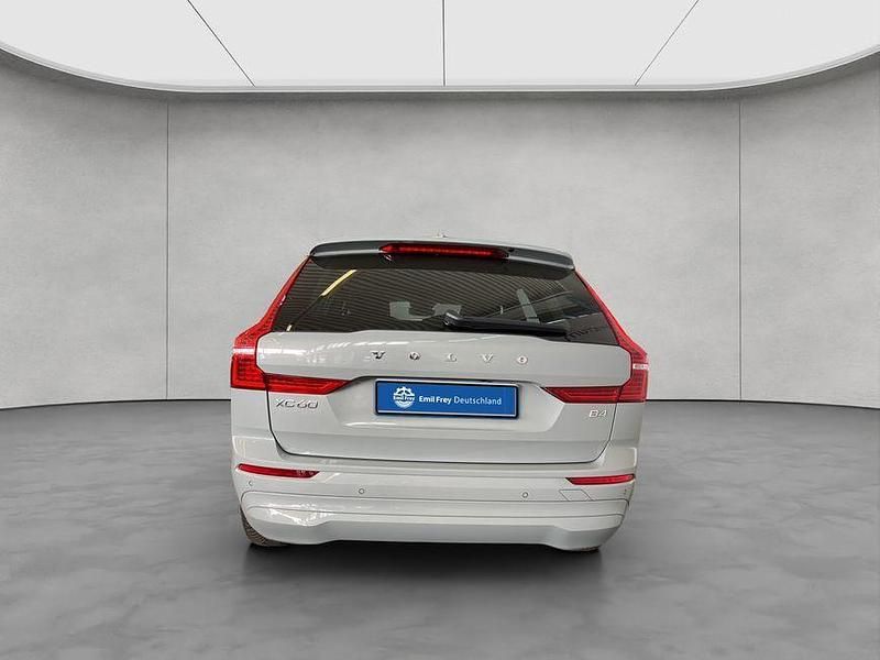 Gebraucht Volvo XC60 Core 197 PS (144 kW) 2023 Vapour grey 740 SUV