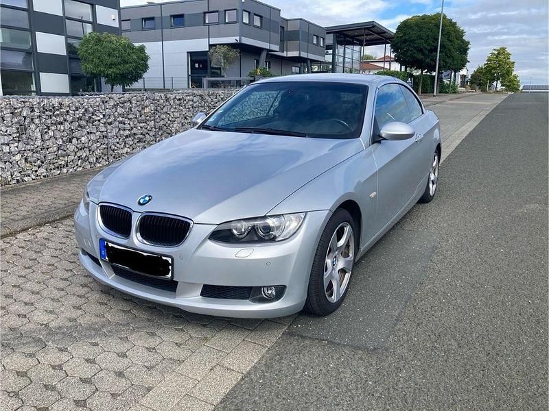 Silber Gebraucht 2007 BMW 320 Cabriolet Cabrio | 10.250 € (Fairer Preis) - Bild 1/4