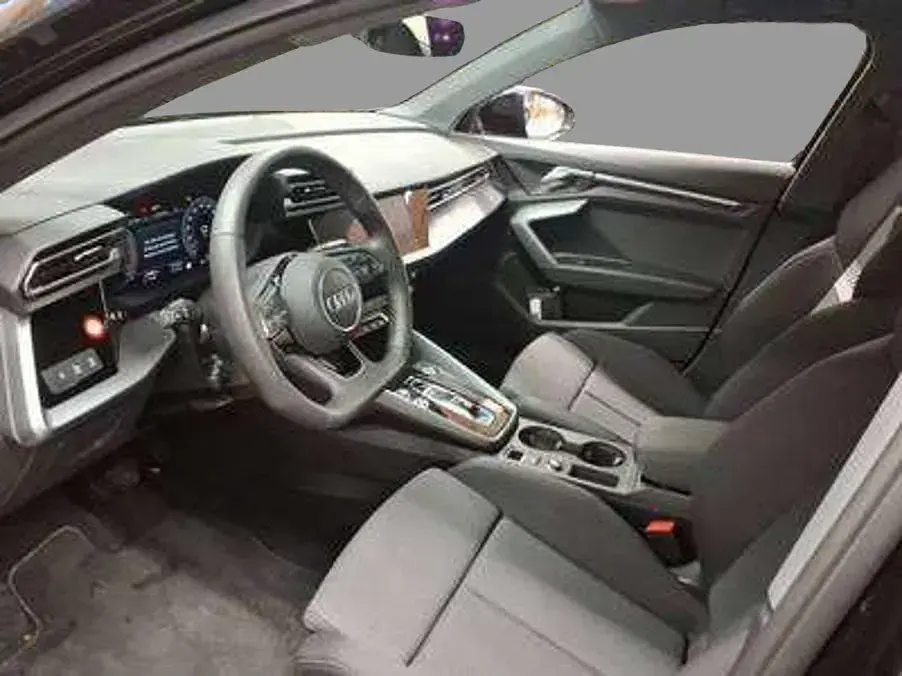Gebraucht Audi A3 S-Line 116 PS (85 kW) 2025 Schwarz Limousine