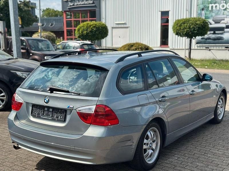Gebraucht BMW 320 Sport Line 150 PS (110 kW) 2006 Grau Kombi