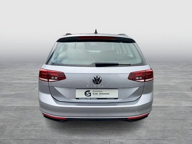 Gebraucht VW Passat Conceptline 150 PS (110 kW) 2023 Silber Kombi