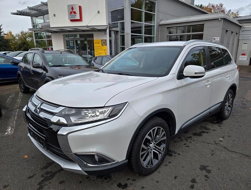 Weiß Gebraucht 2018 Mitsubishi Outlander Edition SUV | 15.990 € (Fairer Preis) - Bild 1/4