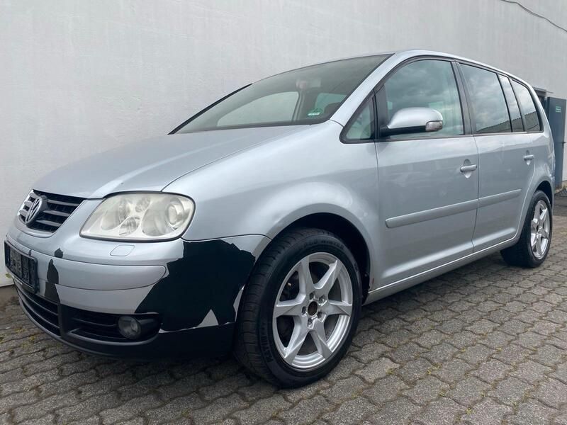 Silber Gebraucht 2003 VW Touran Trendline Van / Kleinbus | 2.990 € (Etwas zu teuer) - Bild 1/4
