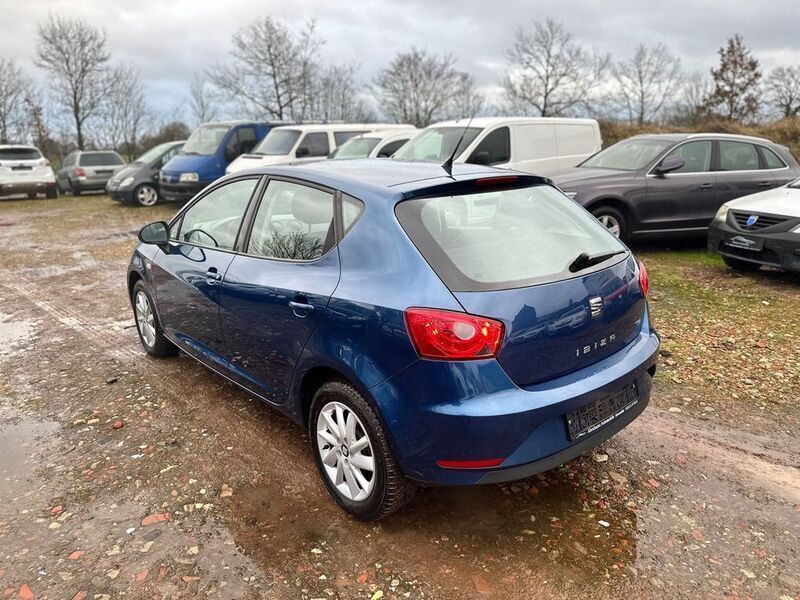 Gebraucht Seat Ibiza Sun 86 PS (63 kW) 2015 Blau Limousine