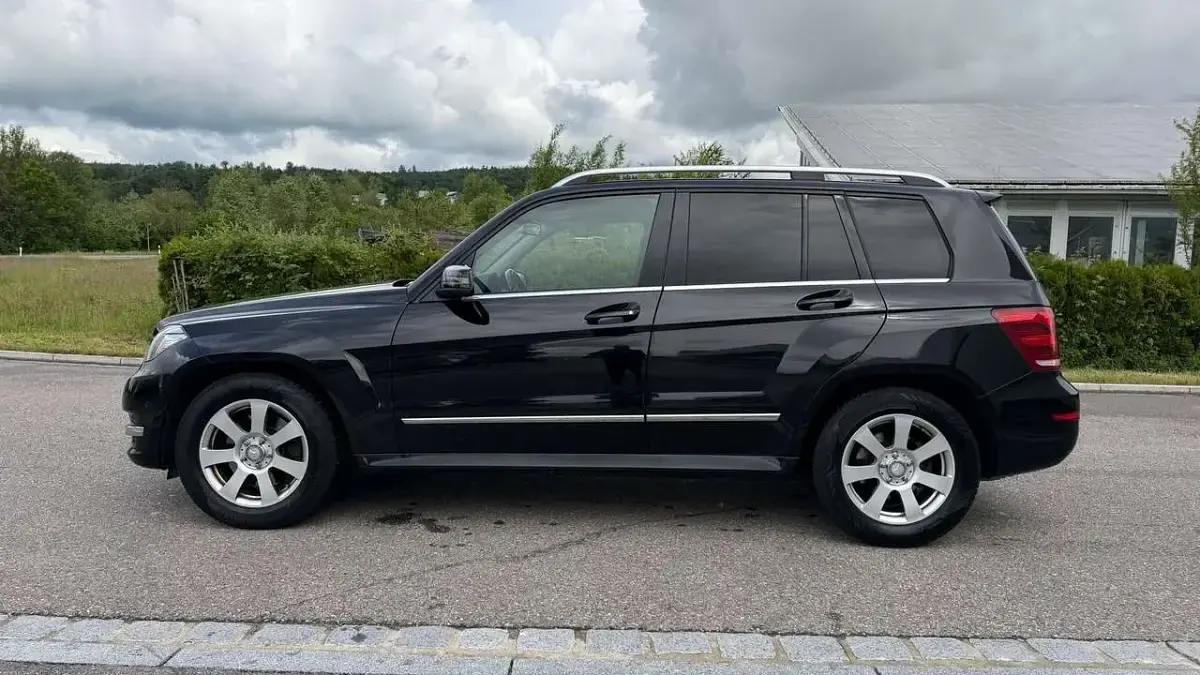 Gebraucht Mercedes GLK220 170 PS (125 kW) 2014 Obsidianschwarz  metalliclack SUV