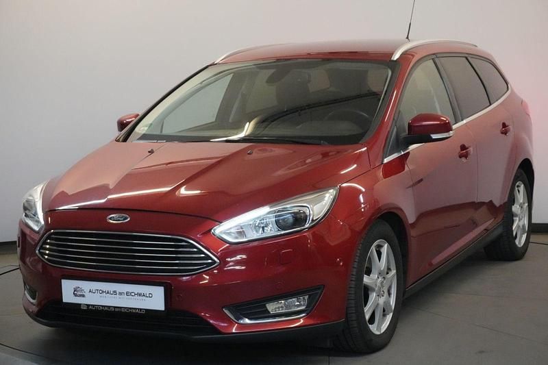 Rot Gebraucht 2016 Ford Focus Titanium Kombi | 7.805 € (Fairer Preis) - Bild 1/4