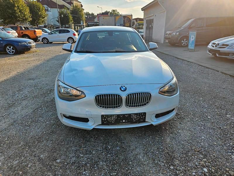 Gebraucht BMW 116 136 PS (100 kW) 2012 Weiß Kleinwagen