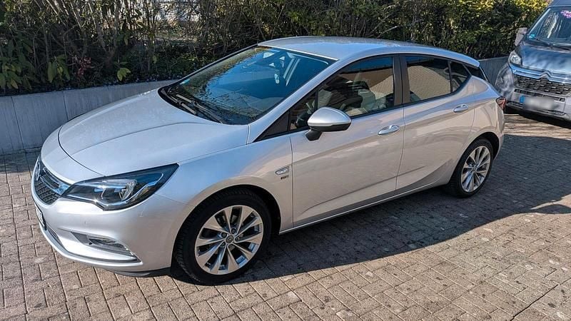 Gebraucht Opel Astra 125 PS (91 kW) 2019 Silber Limousine