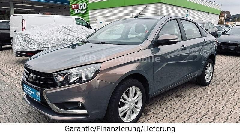Grau Gebraucht 2017 Lada Vesta Limousine | 7.499 € (Guter Preis) - Bild 1/4