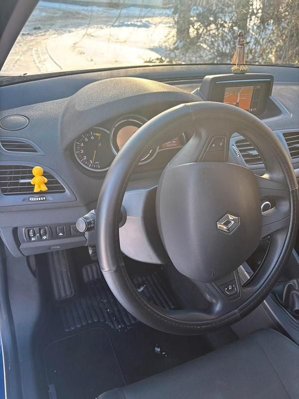 Blau Gebraucht 2012 Renault Mégane III Kombi | 3.700 € (Superpreis) - Bild 1/4