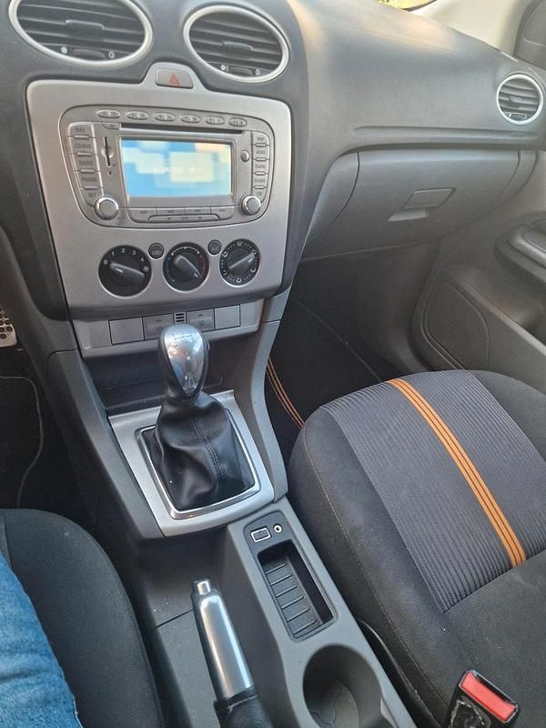 Second-hand Ford Focus 2010 Negru Break