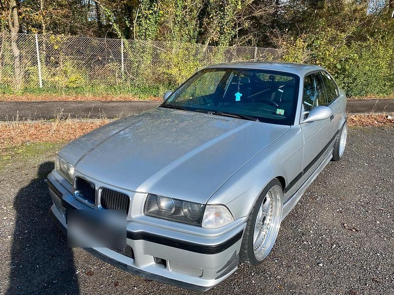 Gebraucht BMW M3 Shadowline 286 PS (210 kW) 1992 Silber Coupé