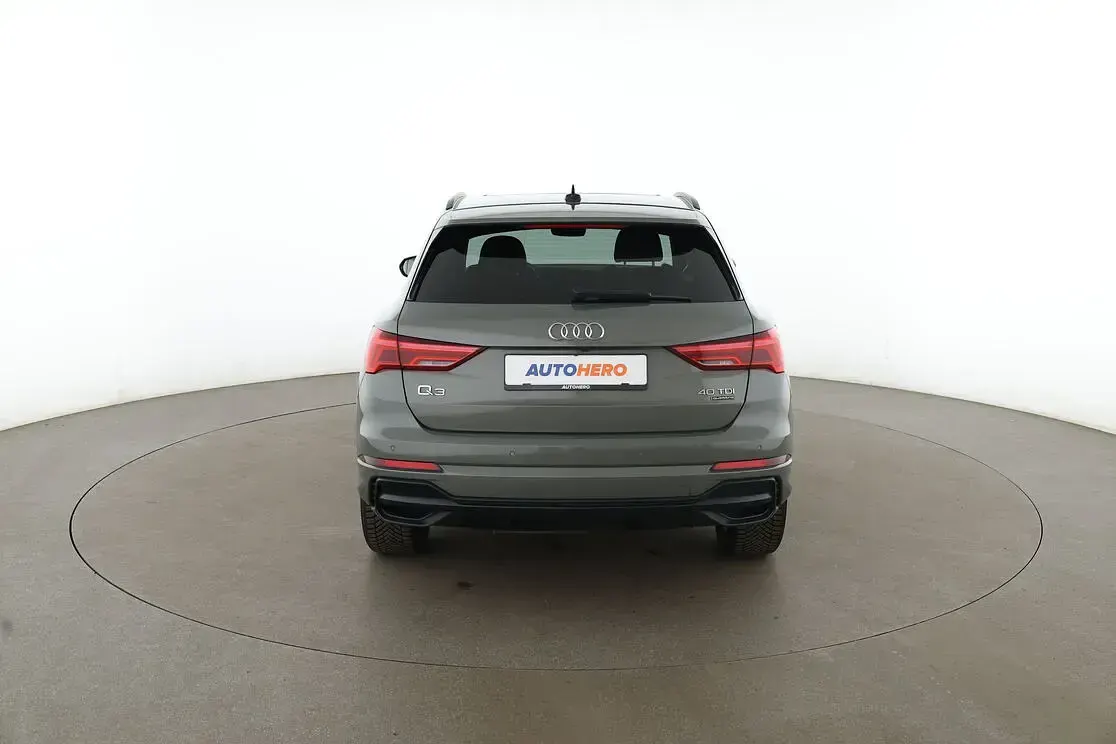 Gebraucht Audi Q3 S-Line 190 PS (139 kW) 2019 Grau SUV