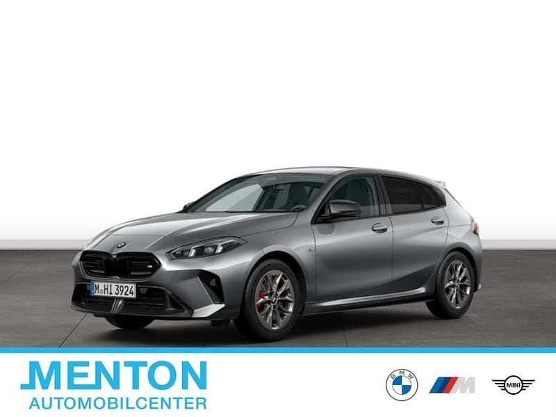 Grau Gebraucht 2025 BMW M135 M Sport Kleinwagen | 45.933 € (Guter Preis) - Bild 1/3