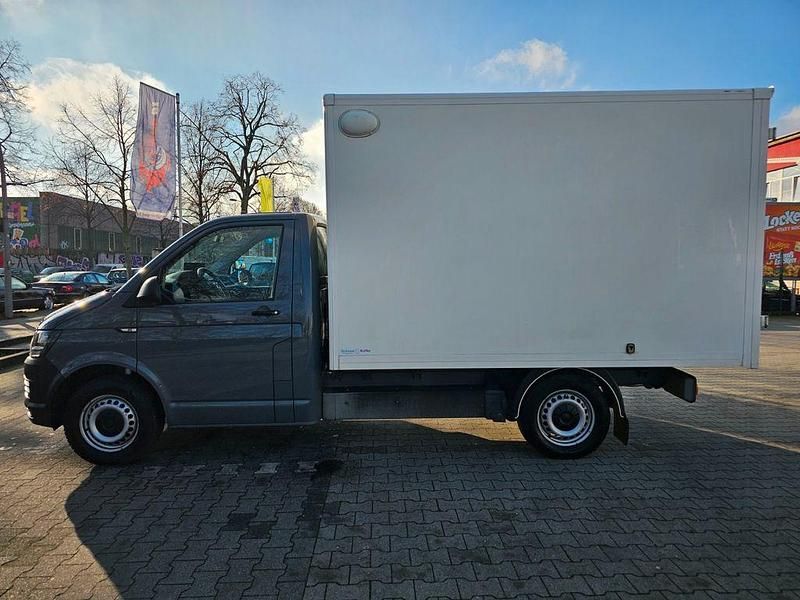 Gebraucht VW Transporter 102 PS (75 kW) 2016 Grau Van