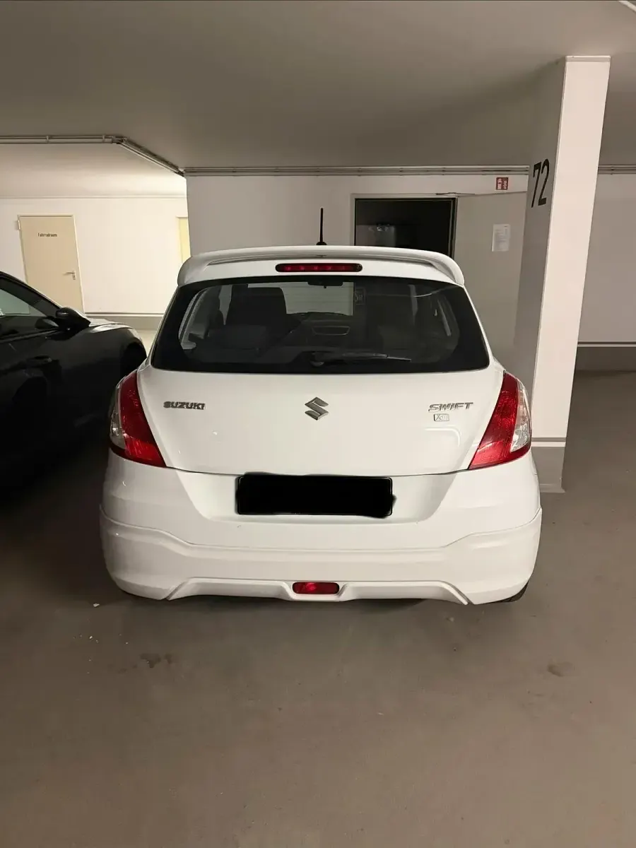 Gebraucht Suzuki Swift 94 PS (69 kW) 2013 Weiß Kleinwagen