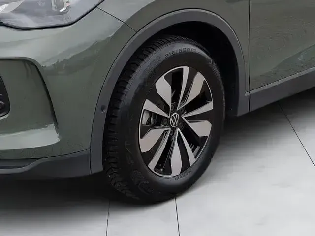 Gebraucht VW Tiguan Goal 150 PS (110 kW) 2025 Grün SUV