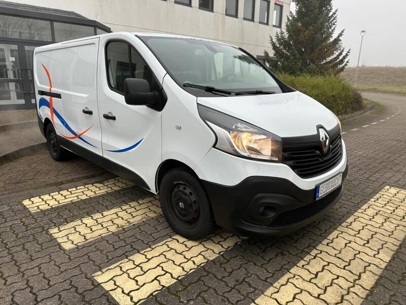 Weiß Gebraucht 2016 Renault Trafic Van | 8.990 € (Guter Preis) - Bild 1/4