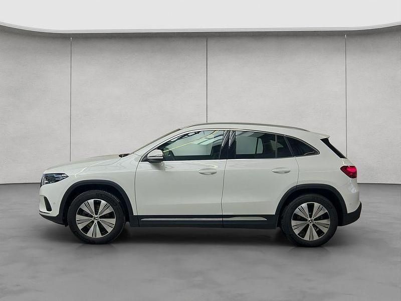 Gebraucht Mercedes EQA300 Progressive 167 kW (228 PS) 2024 Weiß SUV
