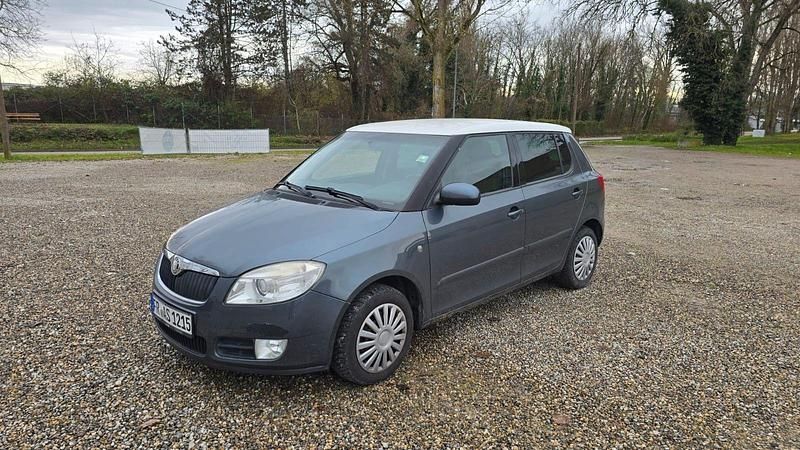 Grau Gebraucht 2008 Skoda Fabia Elegance Limousine | 500 € (Superpreis) - Bild 1/4