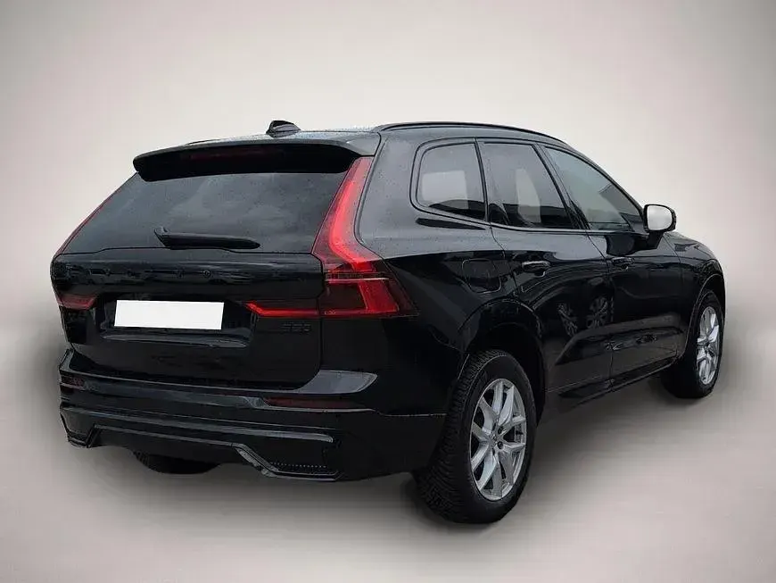Gebraucht Volvo XC60 Plus 250 PS (183 kW) 2025 Manufacturer SUV