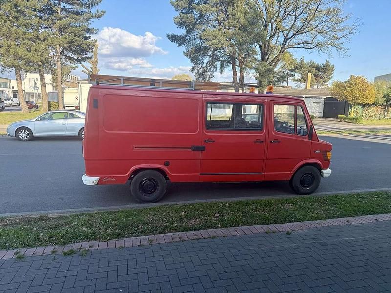 Gebraucht Mercedes T1 95 PS (69 kW) 1985 Rot Van