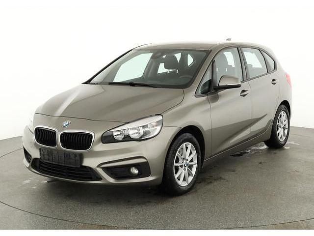 Gebraucht 2016 BMW 218 Active Tourer Advantage Van / Kleinbus | 16.195 € (Etwas zu teuer) - Bild 1/4
