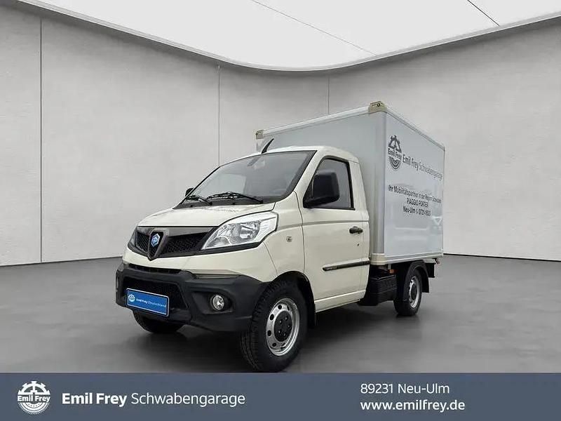 Weiß Gebraucht 2023 Piaggio Porter Kombi | 20.980 € (Teuer) - Bild 1/4