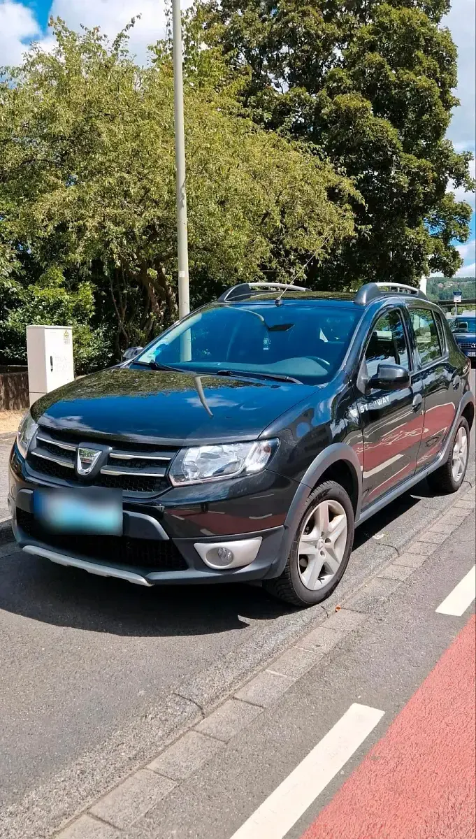 Gebraucht Dacia Sandero Stepway 90 PS (66 kW) 2014 Schwarz SUV