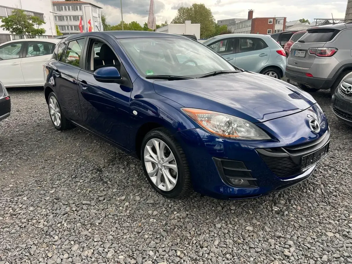 Usata Mazda 3 105 CV (77 kW) 2010 Blu Berlina
