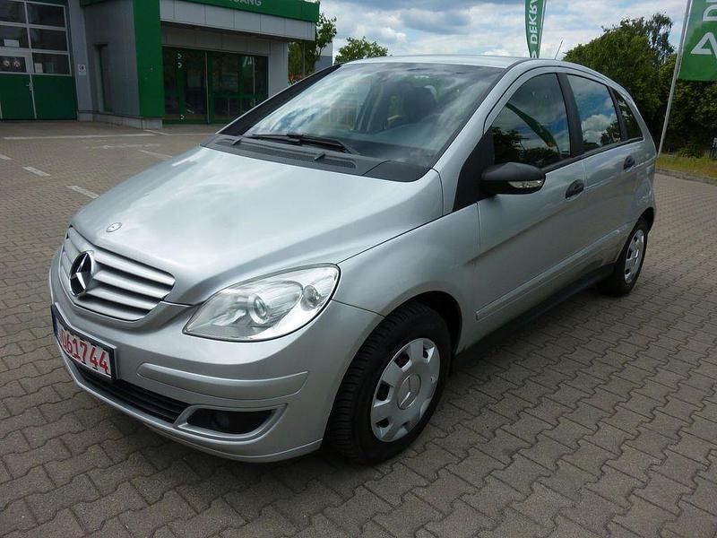 Gebraucht Mercedes B170 116 PS (85 kW) 2007 Silber Van / Kleinbus