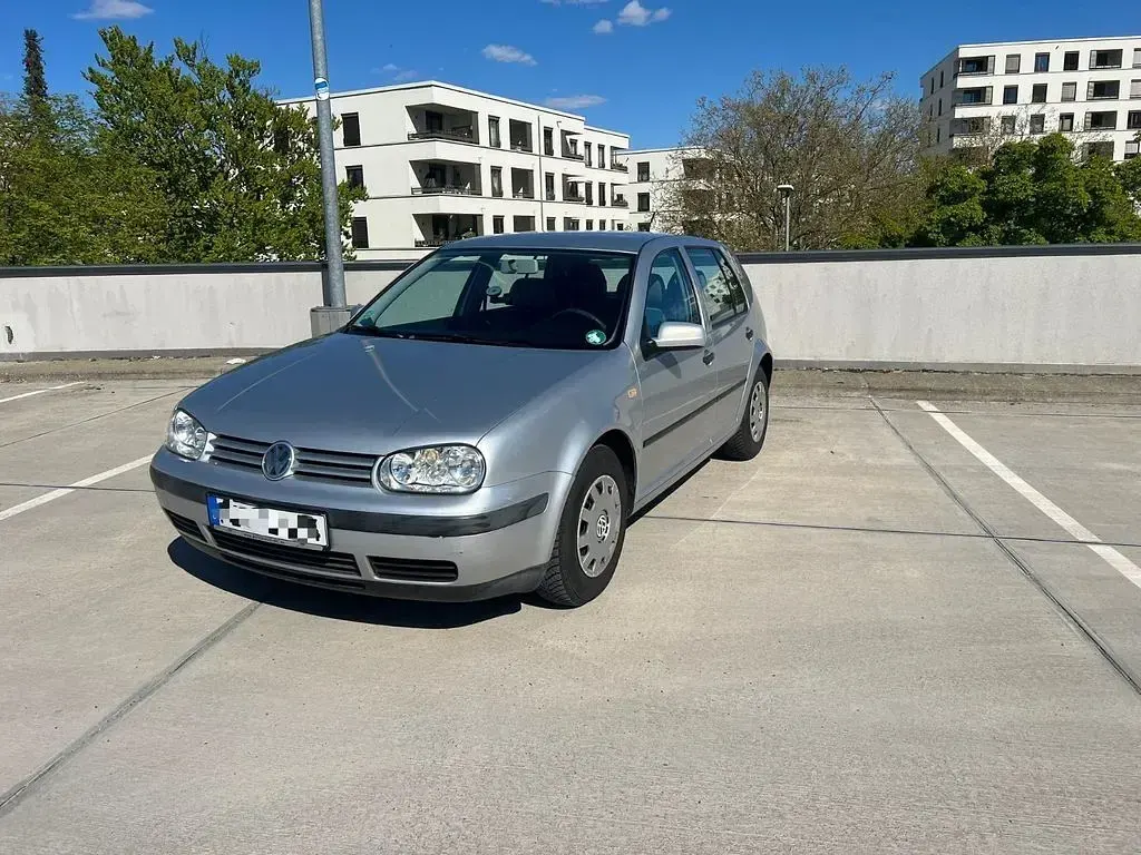 Gebraucht VW Golf IV Edition 102 PS (75 kW) 2001 Silber Limousine