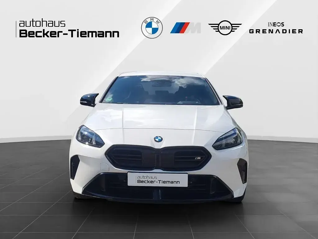 Gebraucht BMW M235 Performance 300 PS (220 kW) 2025 Weiß Coupé