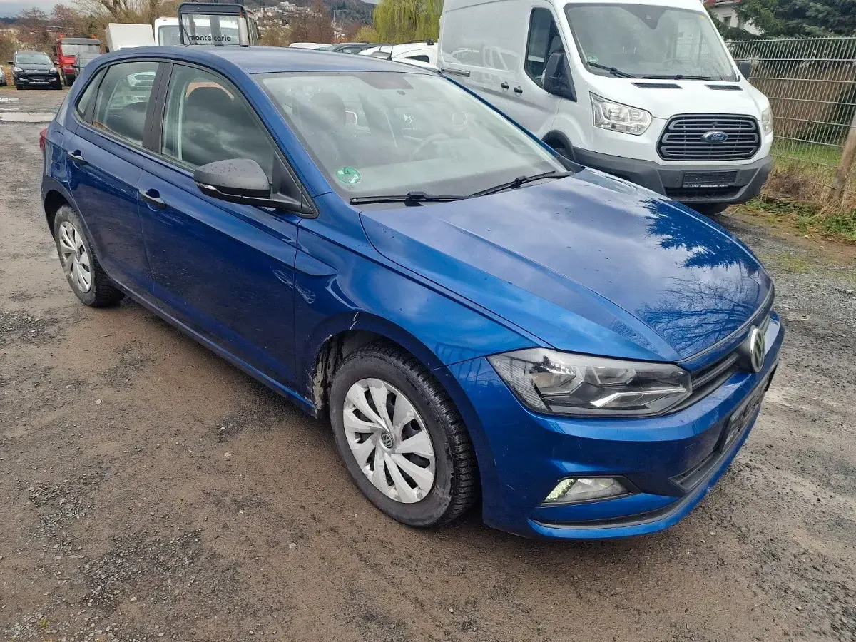 Gebraucht VW Polo Comfortline 80 PS (58 kW) 2018 Blau Kleinwagen