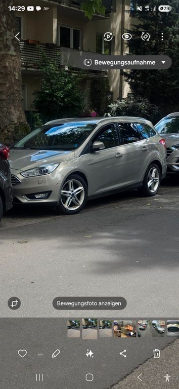 Grau Gebraucht 2016 Ford Focus Titanium Limousine | 18.750 € - Bild 1/1
