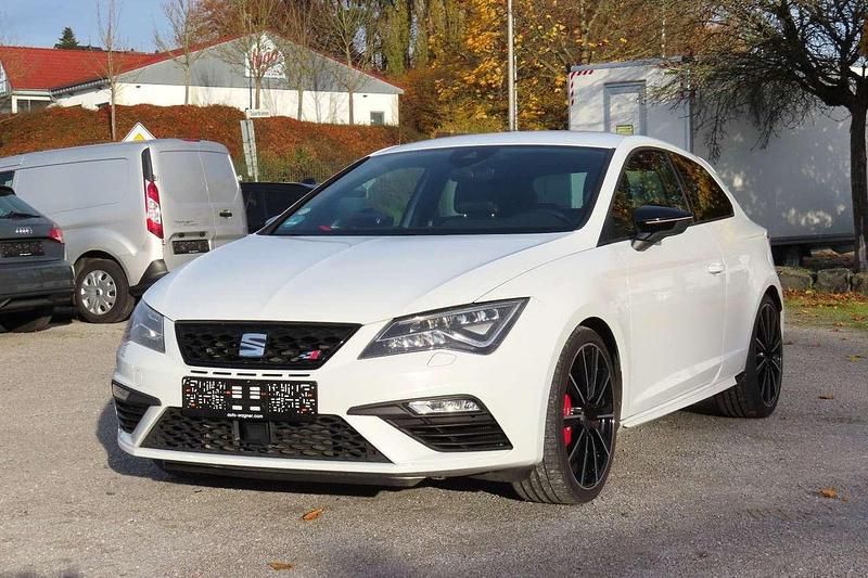 Weiß Gebraucht 2017 Cupra Leon Limousine | 19.950 € (Superpreis) - Bild 1/4