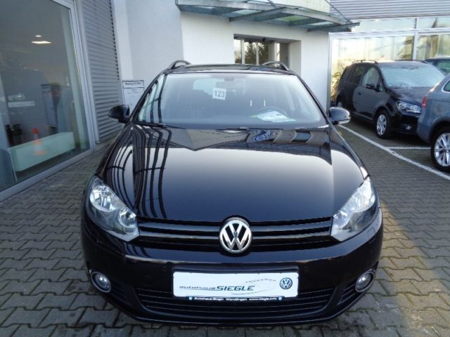 Gebraucht VW Golf VII Match 140 PS (102 kW) 2012 Schwarz metallic Kombi
