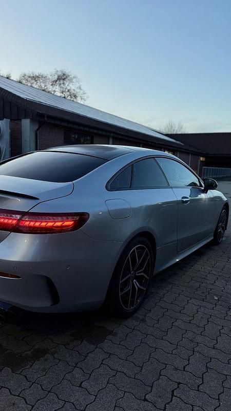 Gebraucht Mercedes E53 AMG Night 220 PS (161 kW) 2023 Silber Coupé