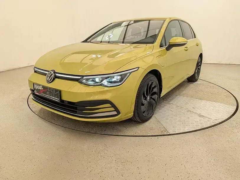 Gebraucht VW Golf VIII Style 204 PS (150 kW) 2022 Limonengelb metallic Limousine