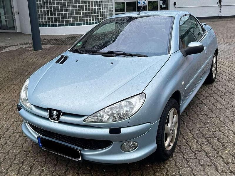 Blau Gebraucht 2004 Peugeot 206 CC Tendance Cabrio | 3.300 € (Teuer) - Bild 1/4