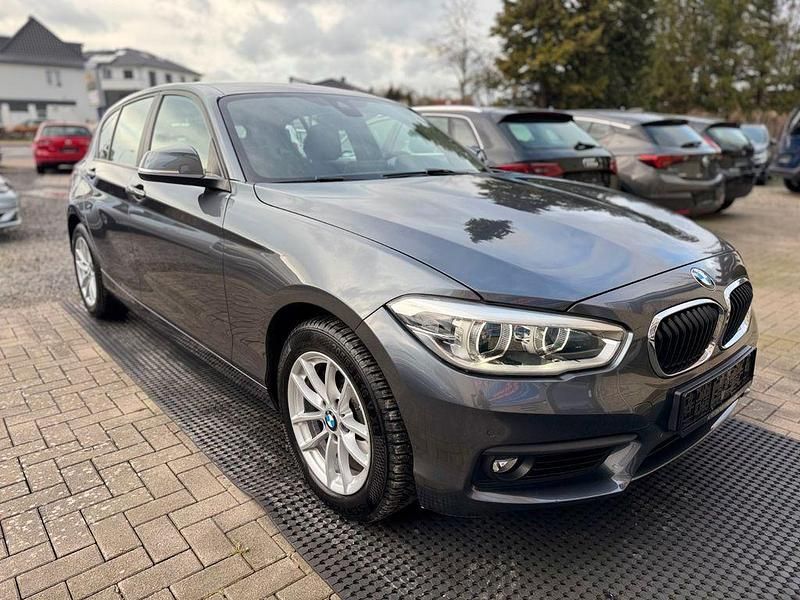 Gebraucht BMW 120 Advantage 190 PS (139 kW) 2019 Grau Kleinwagen