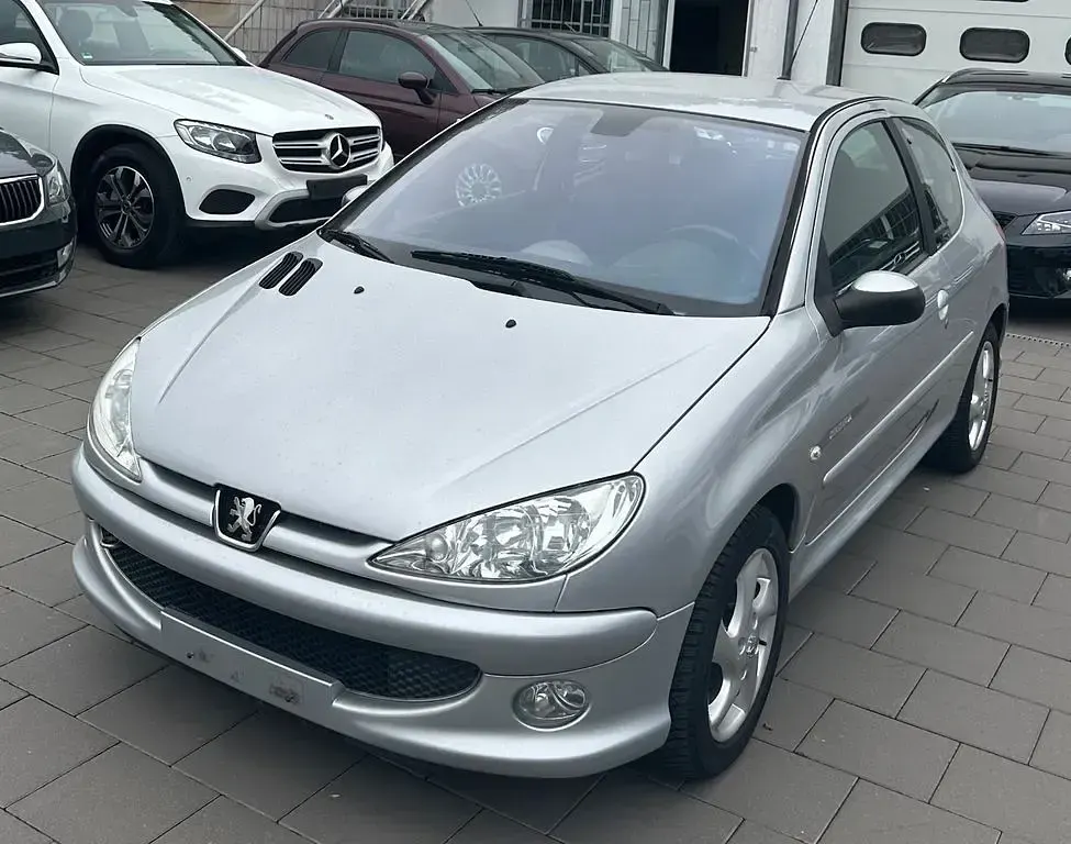 Gebraucht Peugeot 206 Quiksilver 88 PS (64 kW) 2005 Grau Kleinwagen