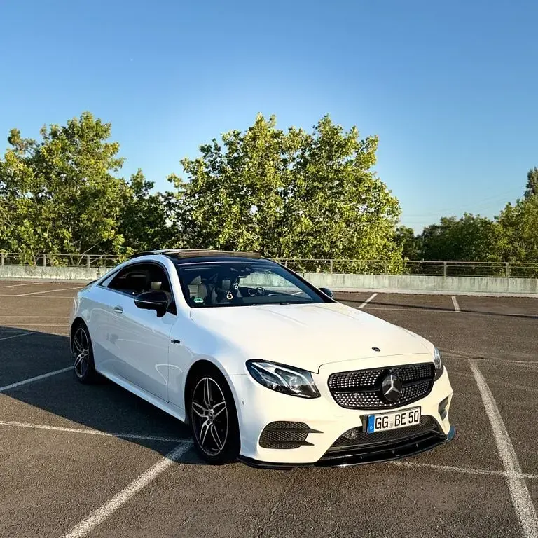 Gebraucht Mercedes E400 AMG line 333 PS (244 kW) 2017 Weiß Coupé
