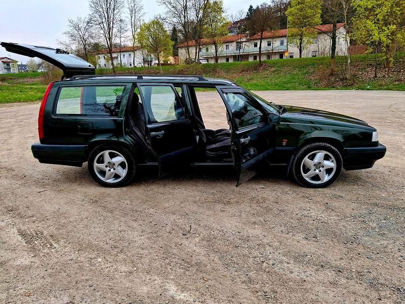 Second-hand Volvo 850 143 CP (105 kW) 1994 Verde Break